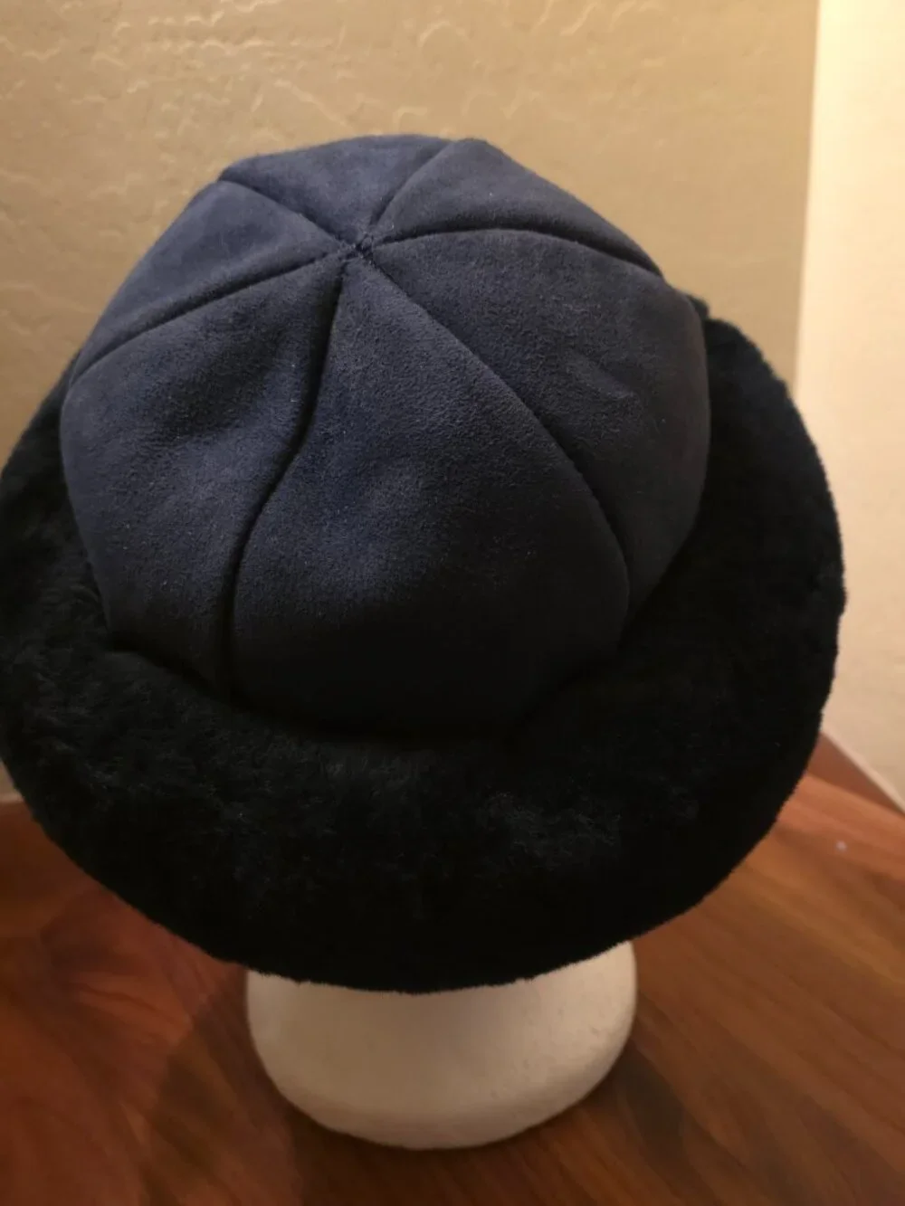The Shearling Sheepskin Hat in Black